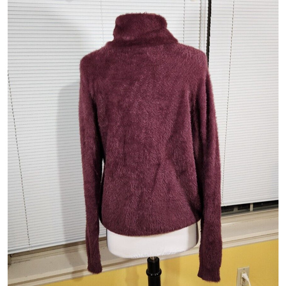 Halogen Medium $102 Plum Purple Soft Fuzzy Eyelash Luxury Turtleneck Sweater - Picture 4 of 8